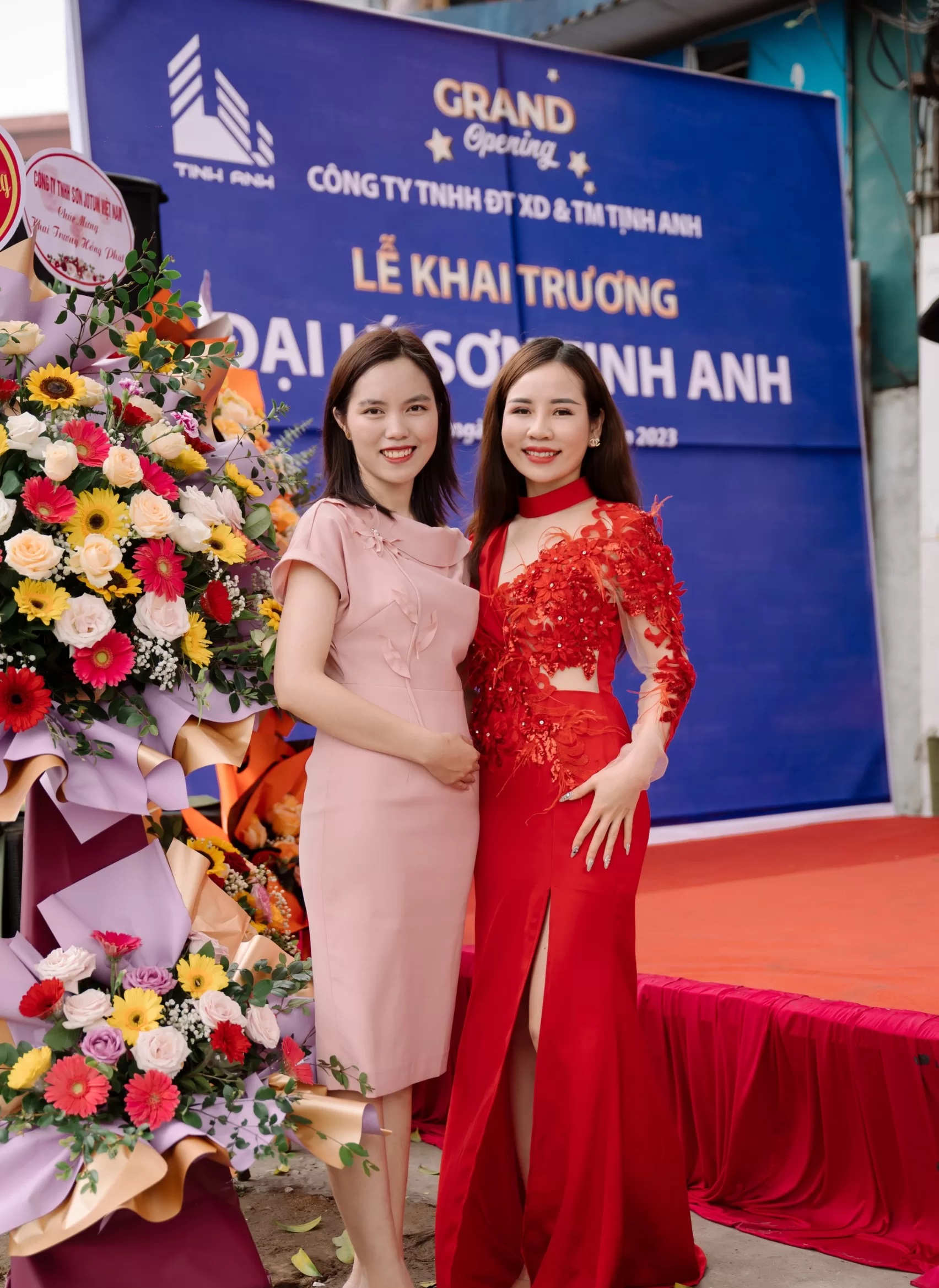 CEO Đinh Ánh Nguyệt và MC Thu Hồng