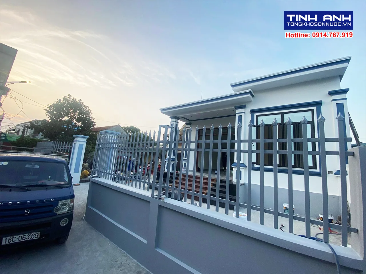 Quy mô kiến trúc tổng thể Thi công sơn nhà 1 tầng với mã màu 9918 và 4072