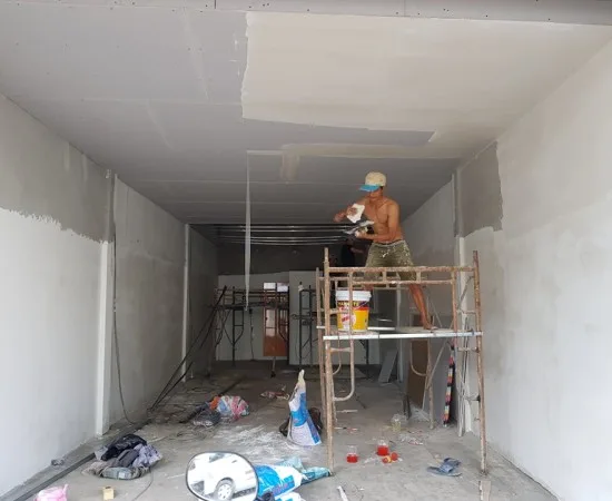 Một số lưu ý khi thi công sơn nhà