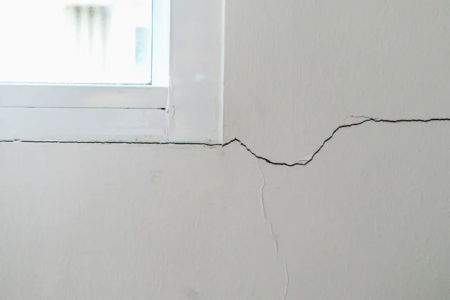 Sơn bị nứt